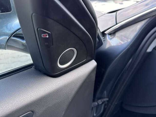 Сірий Ауді Ку 5, об'ємом двигуна 2 л та пробігом 132 тис. км за 11500 $, фото 5 на Automoto.ua