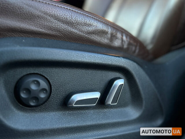 Серый Ауди Ку 5, объемом двигателя 2 л и пробегом 193 тыс. км за 15999 $, фото 16 на Automoto.ua