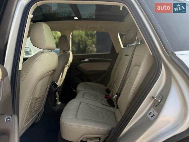Сірий Ауді Ку 5, об'ємом двигуна 2 л та пробігом 212 тис. км за 13700 $, фото 60 на Automoto.ua