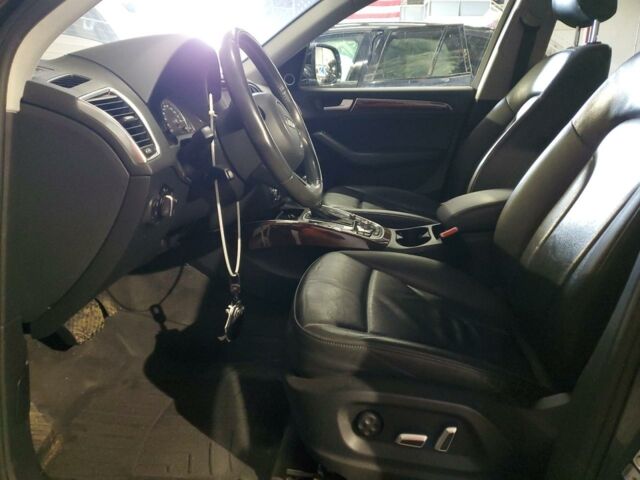 Сірий Ауді Ку 5, об'ємом двигуна 3 л та пробігом 216 тис. км за 11850 $, фото 6 на Automoto.ua