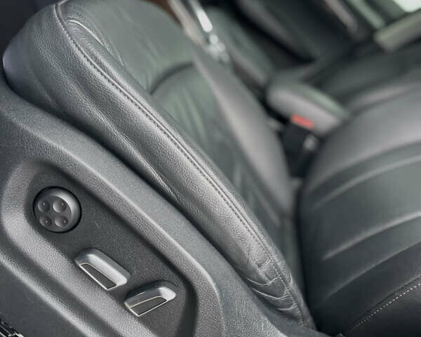 Серый Ауди Ку 5, объемом двигателя 2.97 л и пробегом 211 тыс. км за 19500 $, фото 40 на Automoto.ua