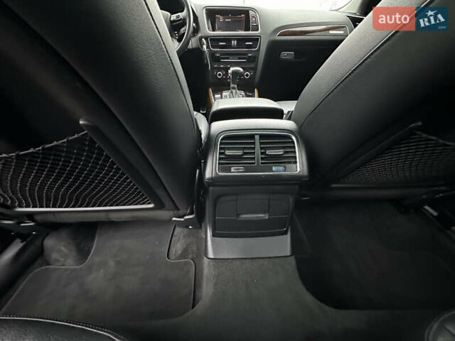 Серый Ауди Ку 5, объемом двигателя 2 л и пробегом 182 тыс. км за 15499 $, фото 40 на Automoto.ua