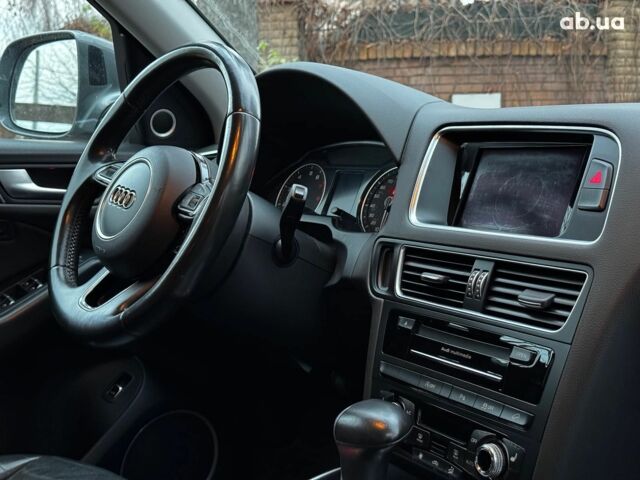 Серый Ауди Ку 5, объемом двигателя 3 л и пробегом 175 тыс. км за 15790 $, фото 32 на Automoto.ua