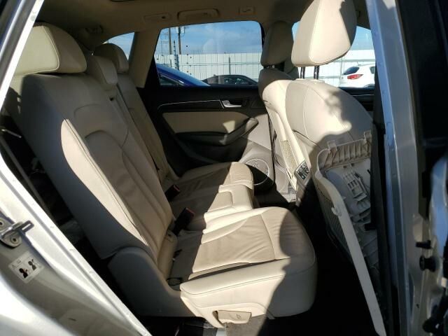 Серый Ауди Ку 5, объемом двигателя 2 л и пробегом 253 тыс. км за 9900 $, фото 10 на Automoto.ua