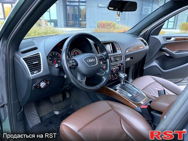 Серый Ауди Ку 5, объемом двигателя 2 л и пробегом 250 тыс. км за 14700 $, фото 12 на Automoto.ua