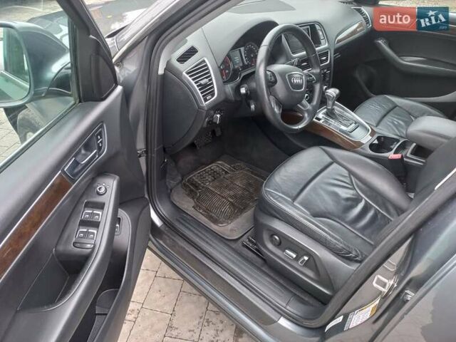 Сірий Ауді Ку 5, об'ємом двигуна 2 л та пробігом 179 тис. км за 13500 $, фото 14 на Automoto.ua