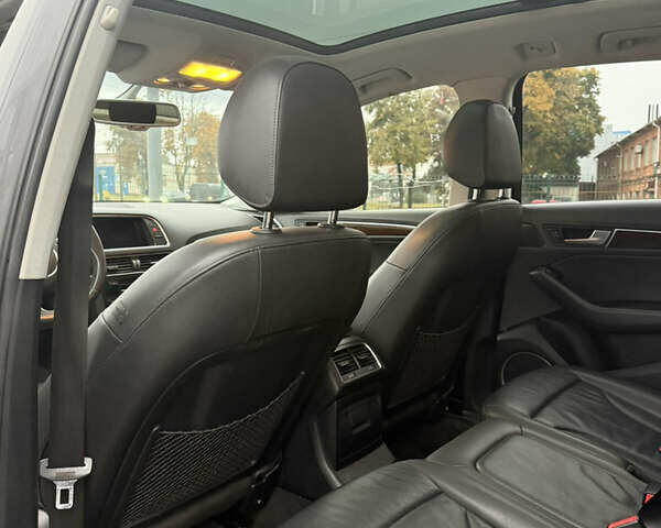 Сірий Ауді Ку 5, об'ємом двигуна 3 л та пробігом 240 тис. км за 15000 $, фото 7 на Automoto.ua