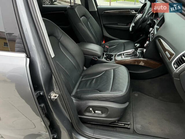 Серый Ауди Ку 5, объемом двигателя 2 л и пробегом 214 тыс. км за 15500 $, фото 37 на Automoto.ua