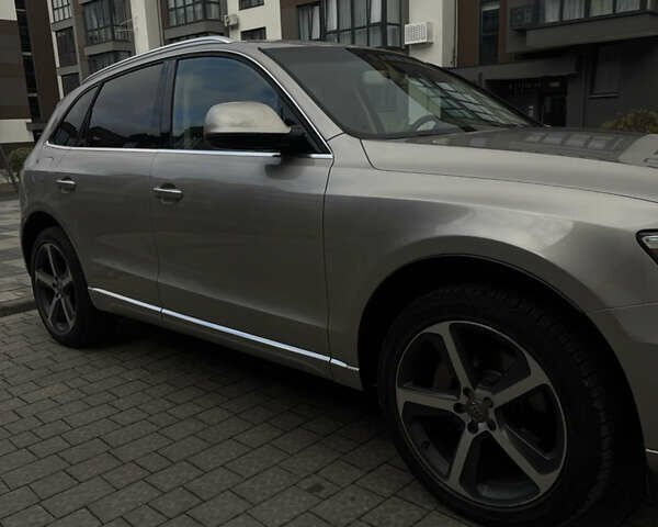 Сірий Ауді Ку 5, об'ємом двигуна 3 л та пробігом 184 тис. км за 17800 $, фото 17 на Automoto.ua