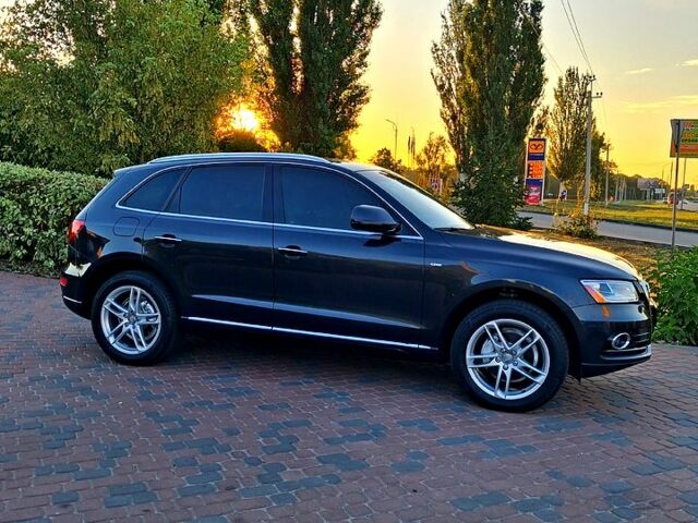 Ауді Ку 5 2015 у Павлограде на Automoto.ua Сірий Ауді Ку 5, об'ємом двигуна 2 л та пробігом 249 тис. км за 16000 $, фото 6 на Automoto.ua