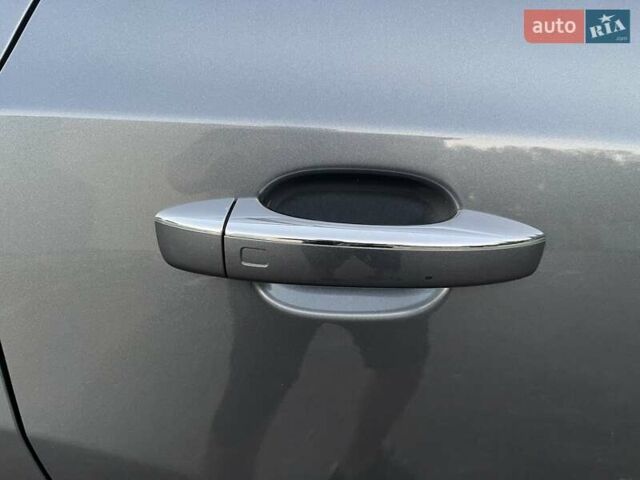 Серый Ауди Ку 5, объемом двигателя 3 л и пробегом 234 тыс. км за 17500 $, фото 40 на Automoto.ua