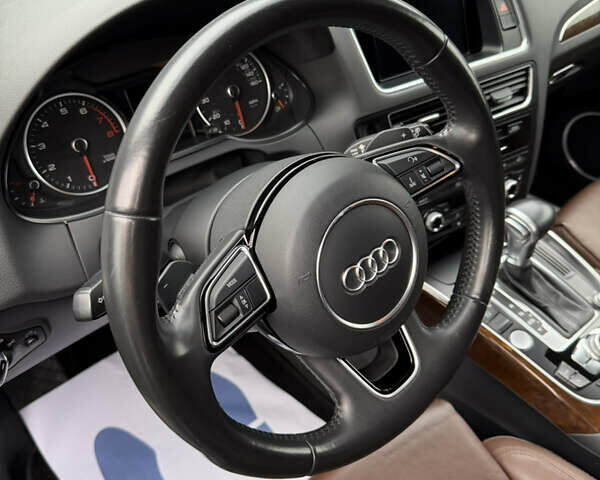 Сірий Ауді Ку 5, об'ємом двигуна 3 л та пробігом 134 тис. км за 16900 $, фото 3 на Automoto.ua