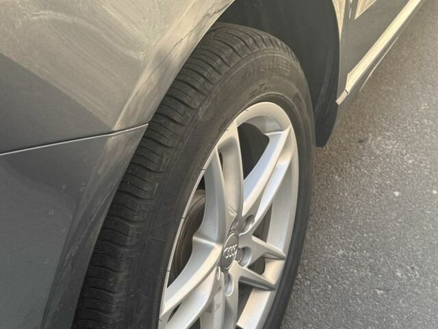 Сірий Ауді Ку 5, об'ємом двигуна 2 л та пробігом 180 тис. км за 15800 $, фото 3 на Automoto.ua