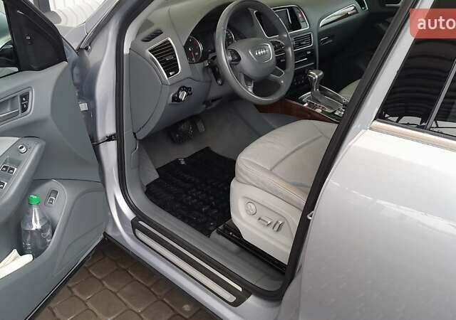 Сірий Ауді Ку 5, об'ємом двигуна 2 л та пробігом 155 тис. км за 16500 $, фото 11 на Automoto.ua