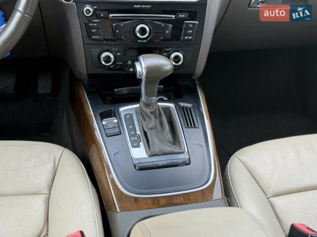 Сірий Ауді Ку 5, об'ємом двигуна 2 л та пробігом 228 тис. км за 10500 $, фото 13 на Automoto.ua