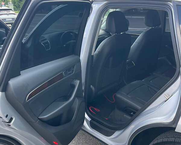 Серый Ауди Ку 5, объемом двигателя 1.98 л и пробегом 112 тыс. км за 18000 $, фото 12 на Automoto.ua