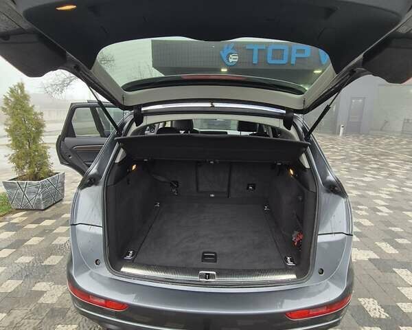 Серый Ауди Ку 5, объемом двигателя 1.98 л и пробегом 126 тыс. км за 17700 $, фото 11 на Automoto.ua