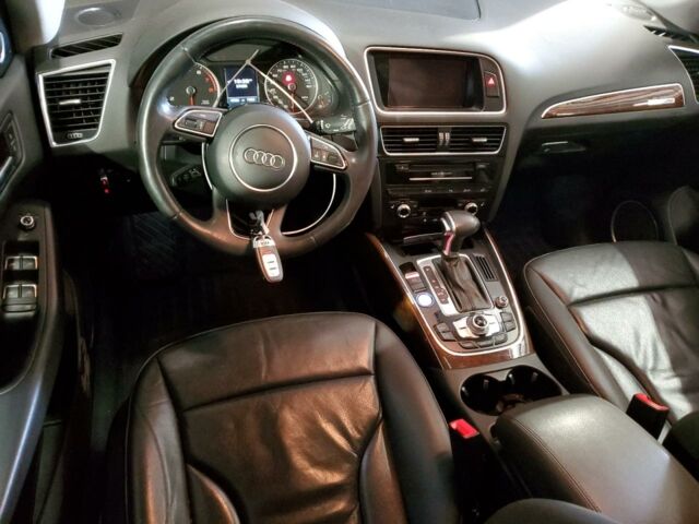 Сірий Ауді Ку 5, об'ємом двигуна 3 л та пробігом 216 тис. км за 11850 $, фото 7 на Automoto.ua