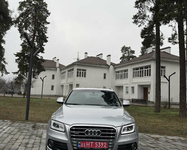 Сірий Ауді Ку 5, об'ємом двигуна 2 л та пробігом 180 тис. км за 16800 $, фото 1 на Automoto.ua