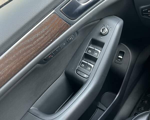 Серый Ауди Ку 5, объемом двигателя 1.98 л и пробегом 170 тыс. км за 16600 $, фото 23 на Automoto.ua