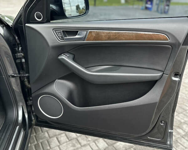 Серый Ауди Ку 5, объемом двигателя 3 л и пробегом 196 тыс. км за 16999 $, фото 27 на Automoto.ua