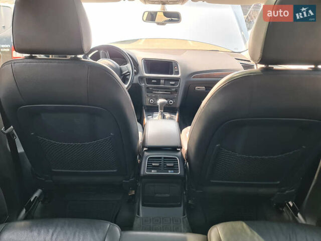 Серый Ауди Ку 5, объемом двигателя 1.98 л и пробегом 130 тыс. км за 17000 $, фото 10 на Automoto.ua