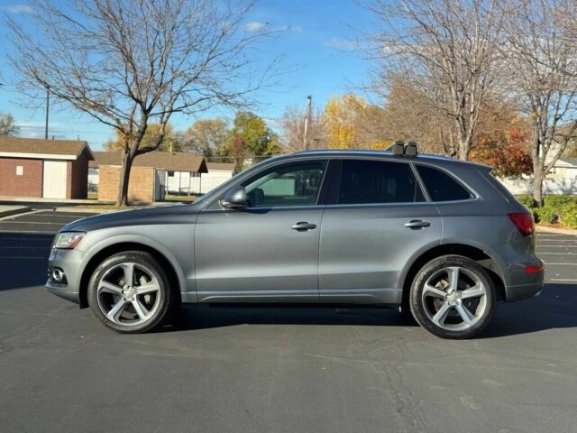 Серый Ауди Ку 5, объемом двигателя 3 л и пробегом 70 тыс. км за 12200 $, фото 3 на Automoto.ua