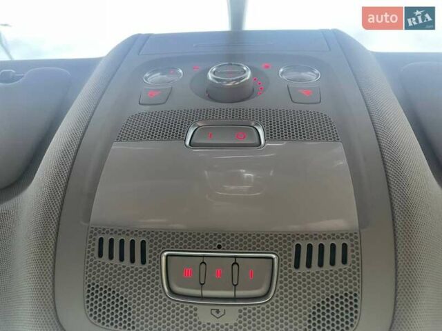 Сірий Ауді Ку 5, об'ємом двигуна 1.98 л та пробігом 173 тис. км за 16000 $, фото 10 на Automoto.ua