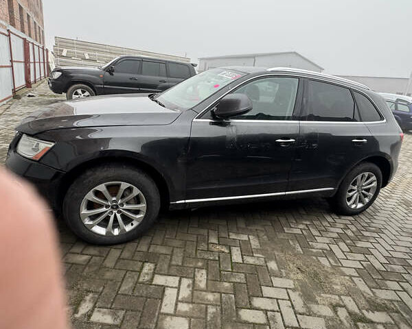 Серый Ауди Ку 5, объемом двигателя 1.98 л и пробегом 300 тыс. км за 9400 $, фото 5 на Automoto.ua