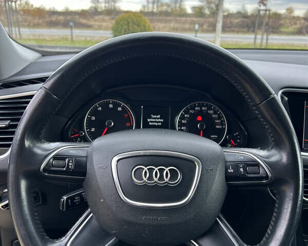 Сірий Ауді Ку 5, об'ємом двигуна 2 л та пробігом 220 тис. км за 15000 $, фото 51 на Automoto.ua