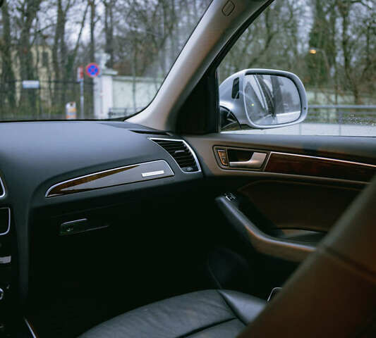 Сірий Ауді Ку 5, об'ємом двигуна 1.98 л та пробігом 102 тис. км за 15500 $, фото 27 на Automoto.ua