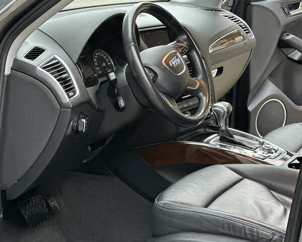 Серый Ауди Ку 5, объемом двигателя 2 л и пробегом 213 тыс. км за 14999 $, фото 21 на Automoto.ua