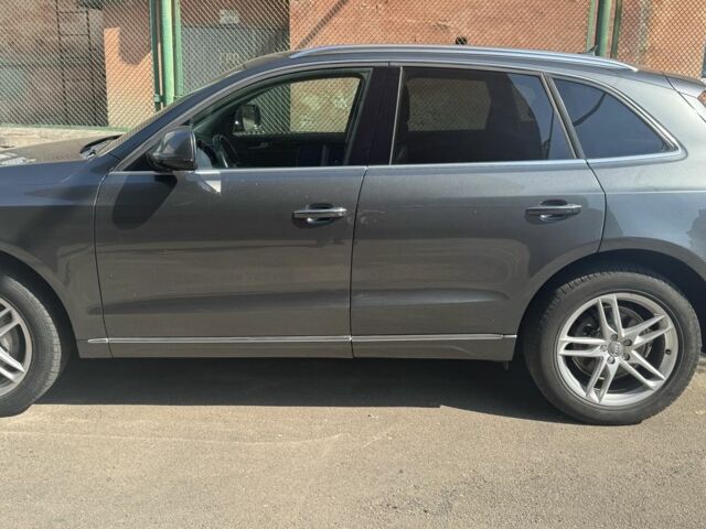 Сірий Ауді Ку 5, об'ємом двигуна 2 л та пробігом 180 тис. км за 15800 $, фото 2 на Automoto.ua