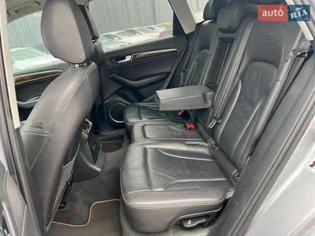 Ауди Ку 5 2015 в Львове на Automoto.ua Серый Ауди Ку 5, объемом двигателя 2 л и пробегом 196 тыс. км за 15590 $, фото 34 на Automoto.ua