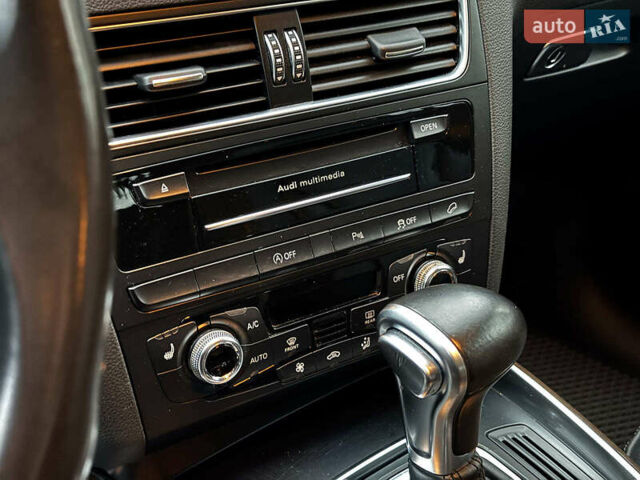 Сірий Ауді Ку 5, об'ємом двигуна 3 л та пробігом 175 тис. км за 15790 $, фото 20 на Automoto.ua