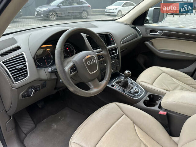 Серый Ауди Ку 5, объемом двигателя 2 л и пробегом 185 тыс. км за 14999 $, фото 4 на Automoto.ua