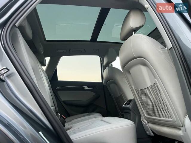 Серый Ауди Ку 5, объемом двигателя 3 л и пробегом 234 тыс. км за 17500 $, фото 33 на Automoto.ua