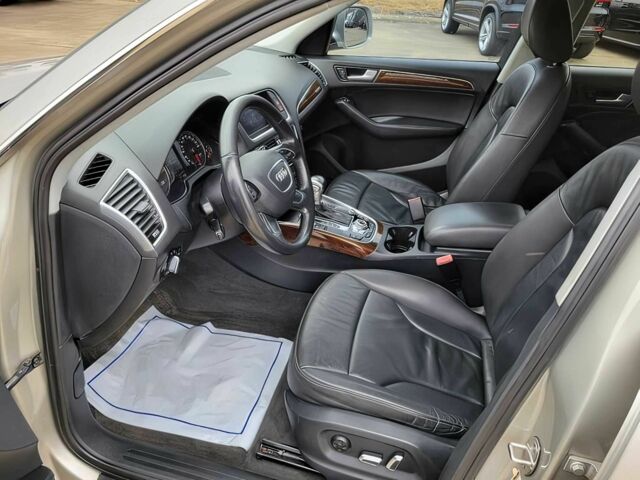 Сірий Ауді Ку 5, об'ємом двигуна 2 л та пробігом 71 тис. км за 5100 $, фото 8 на Automoto.ua