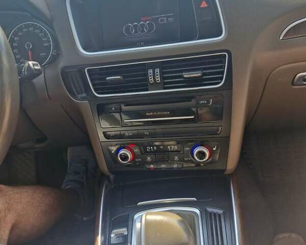 Сірий Ауді Ку 5, об'ємом двигуна 1.98 л та пробігом 280 тис. км за 16000 $, фото 2 на Automoto.ua