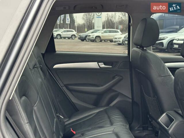 Серый Ауди Ку 5, объемом двигателя 2 л и пробегом 170 тыс. км за 18700 $, фото 30 на Automoto.ua