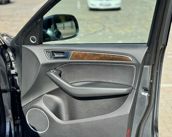 Серый Ауди Ку 5, объемом двигателя 2 л и пробегом 225 тыс. км за 14600 $, фото 15 на Automoto.ua