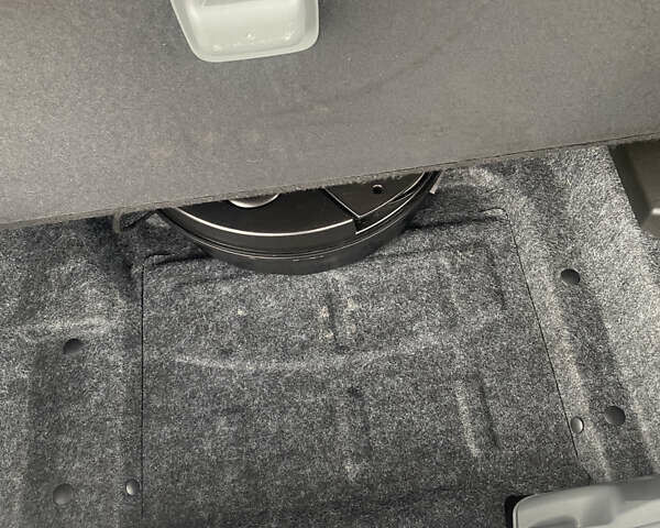 Серый Ауди Ку 5, объемом двигателя 2 л и пробегом 286 тыс. км за 13550 $, фото 21 на Automoto.ua