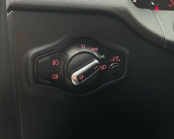 Ауди Ку 5 2015 в Киеве на Automoto.ua Серый Ауди Ку 5, объемом двигателя 1.98 л и пробегом 174 тыс. км за 14400 $, фото 14 на Automoto.ua