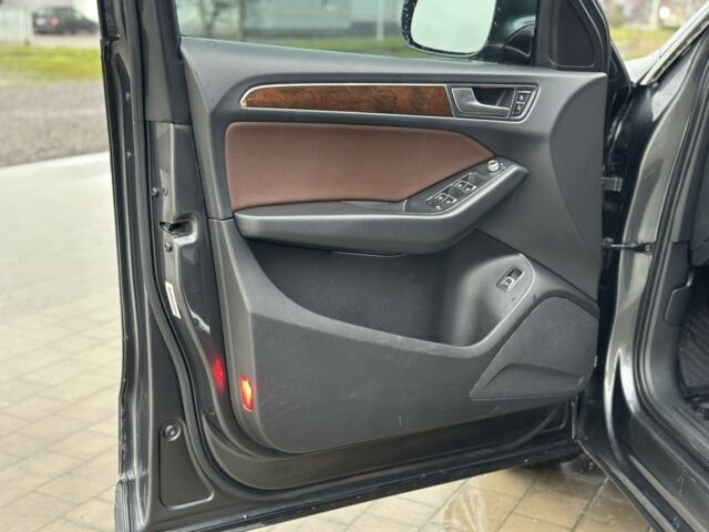 Сірий Ауді Ку 5, об'ємом двигуна 2 л та пробігом 270 тис. км за 13800 $, фото 8 на Automoto.ua