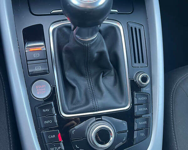 Серый Ауди Ку 5, объемом двигателя 1.97 л и пробегом 330 тыс. км за 17000 $, фото 7 на Automoto.ua