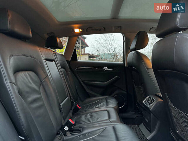 Сірий Ауді Ку 5, об'ємом двигуна 3 л та пробігом 175 тис. км за 15790 $, фото 26 на Automoto.ua