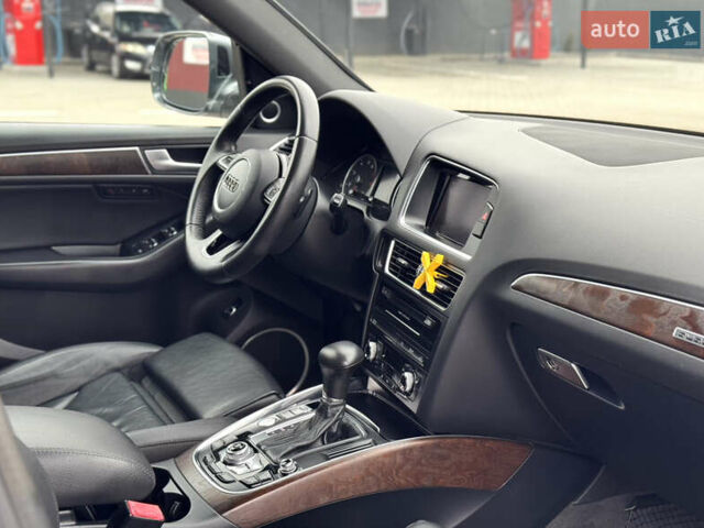 Сірий Ауді Ку 5, об'ємом двигуна 2 л та пробігом 177 тис. км за 15777 $, фото 26 на Automoto.ua