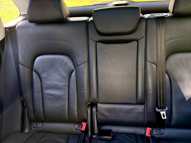 Серый Ауди Ку 5, объемом двигателя 2 л и пробегом 180 тыс. км за 17800 $, фото 10 на Automoto.ua