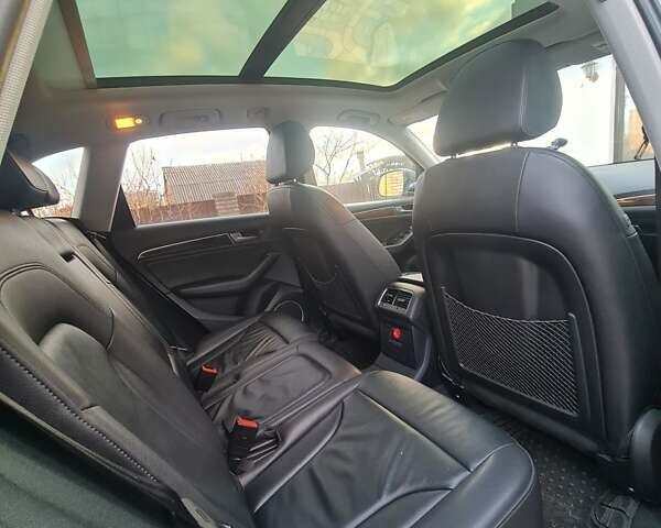 Серый Ауди Ку 5, объемом двигателя 1.98 л и пробегом 99 тыс. км за 18000 $, фото 10 на Automoto.ua