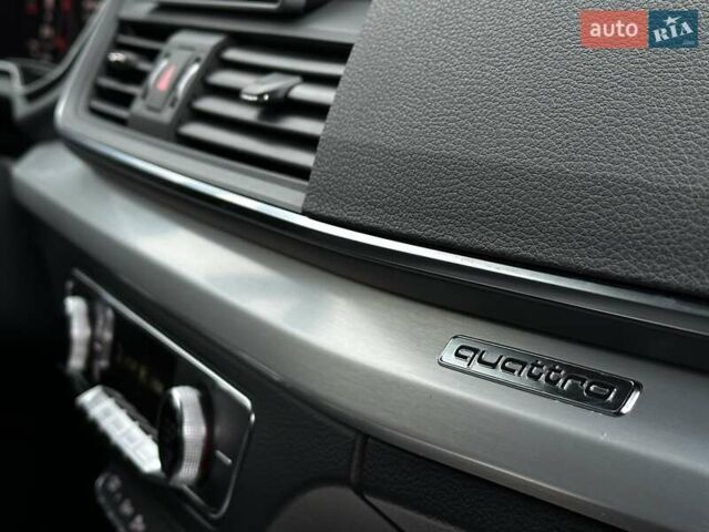 Серый Ауди Ку 5, объемом двигателя 1.97 л и пробегом 165 тыс. км за 34500 $, фото 39 на Automoto.ua